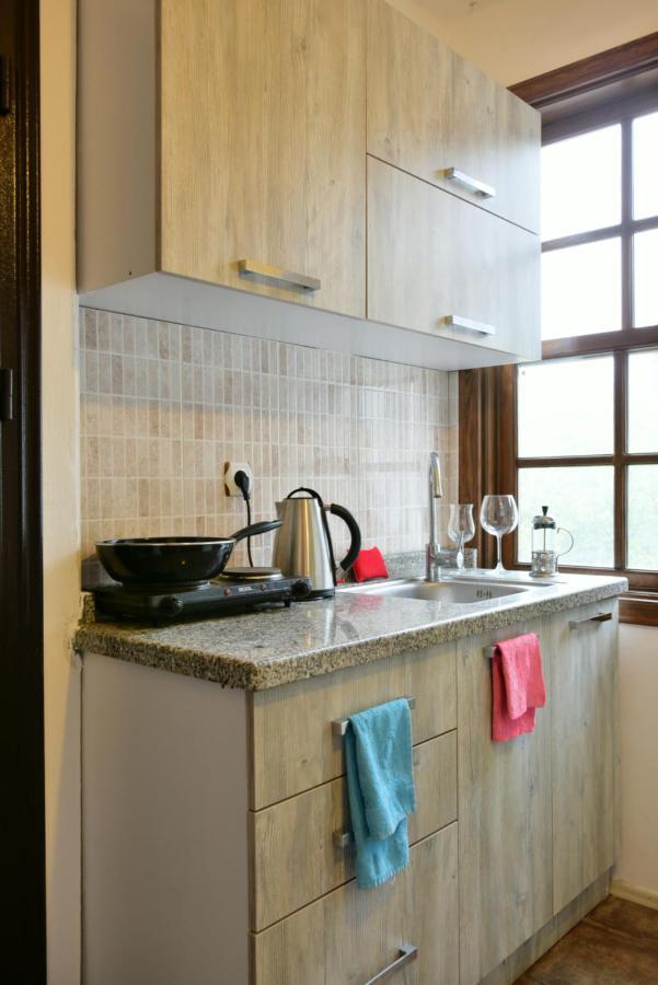 Family Studio,1187194282:JPEG