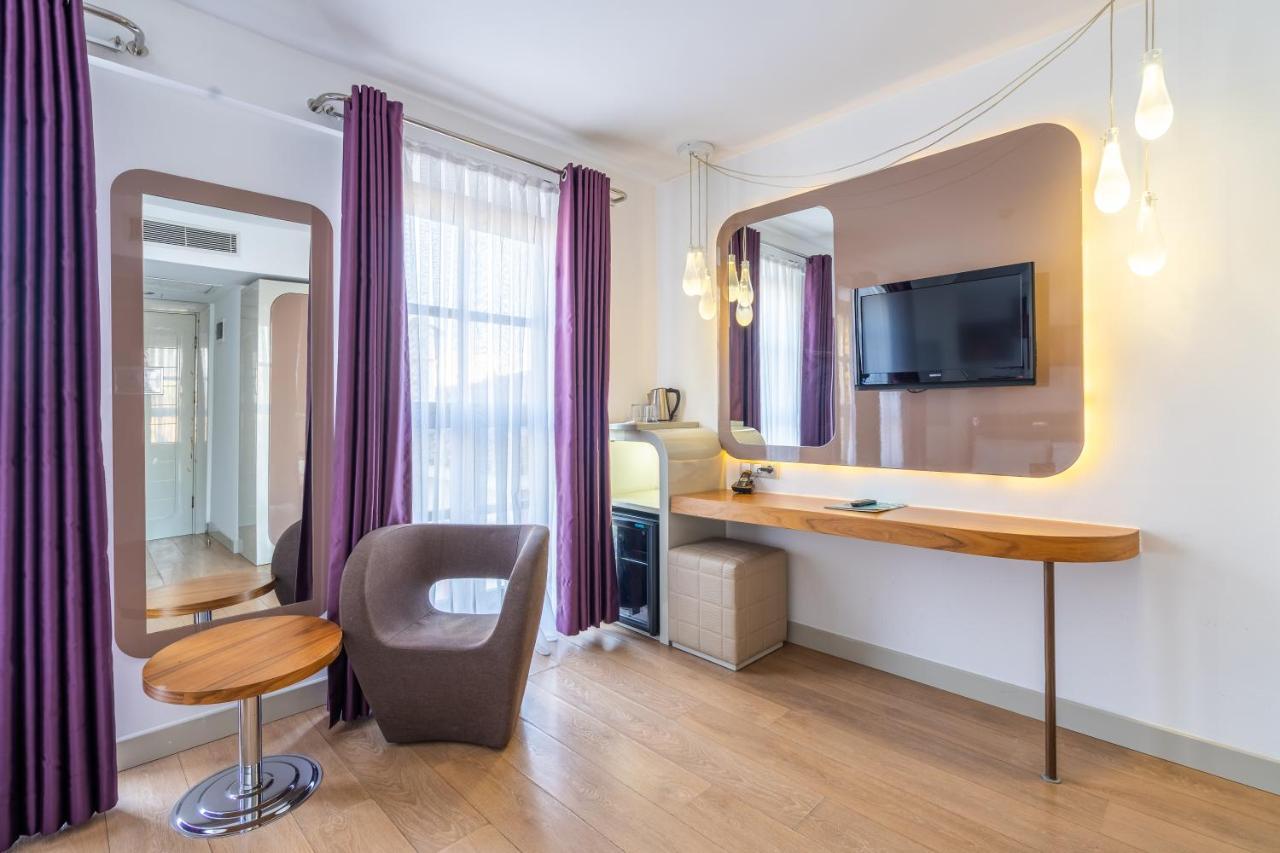 Standard Double Room Side Sea View