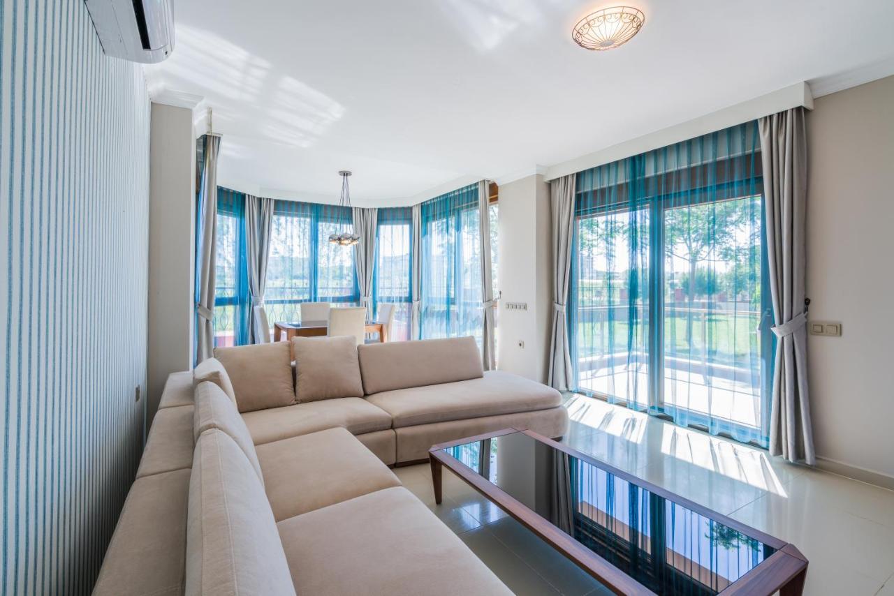 Three-Bedroom House,1106217345:JPEG