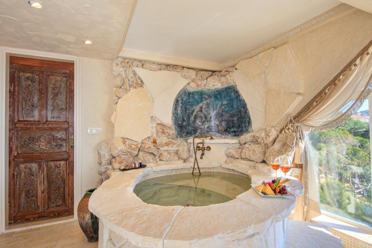 Deluxe Suite with Sea View,1122730932:JPEG