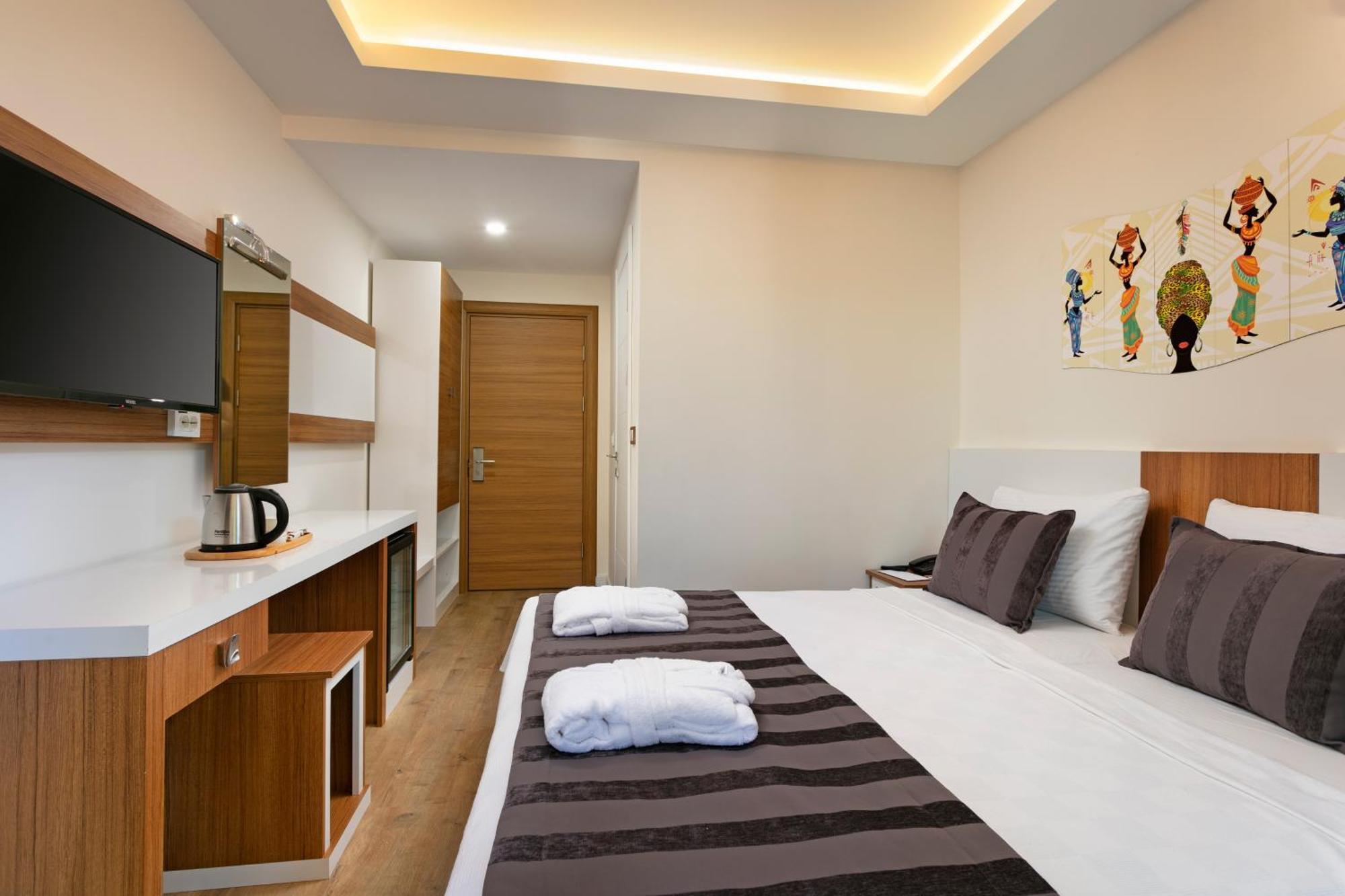 Large Double Room