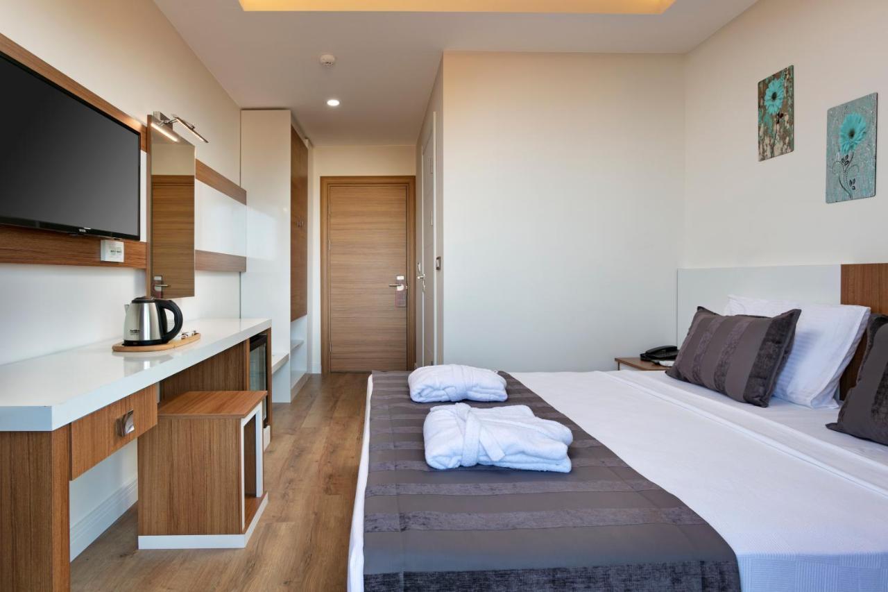 Large Double Room