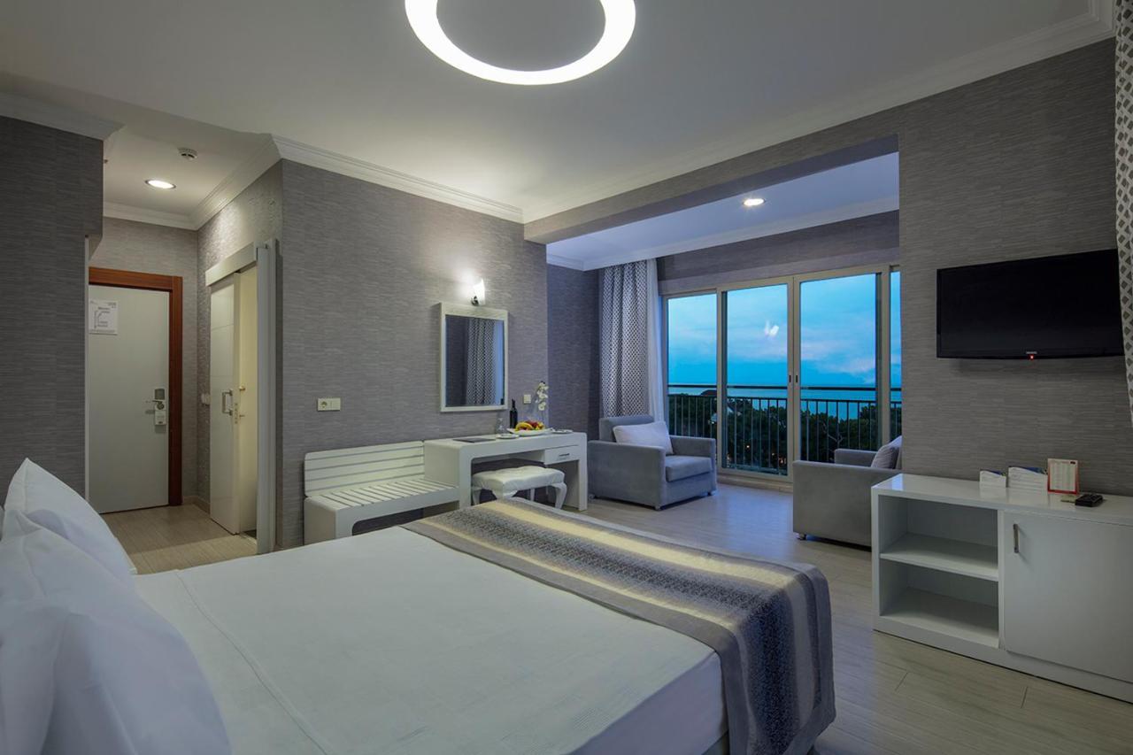 Suite with Sea View,1687491747:JPEG