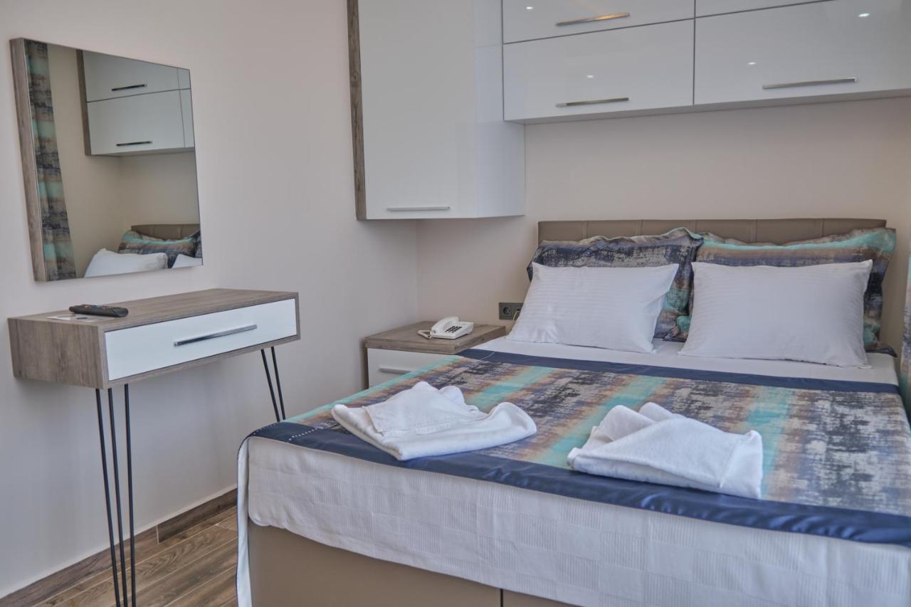 Double Room Private Bathroom