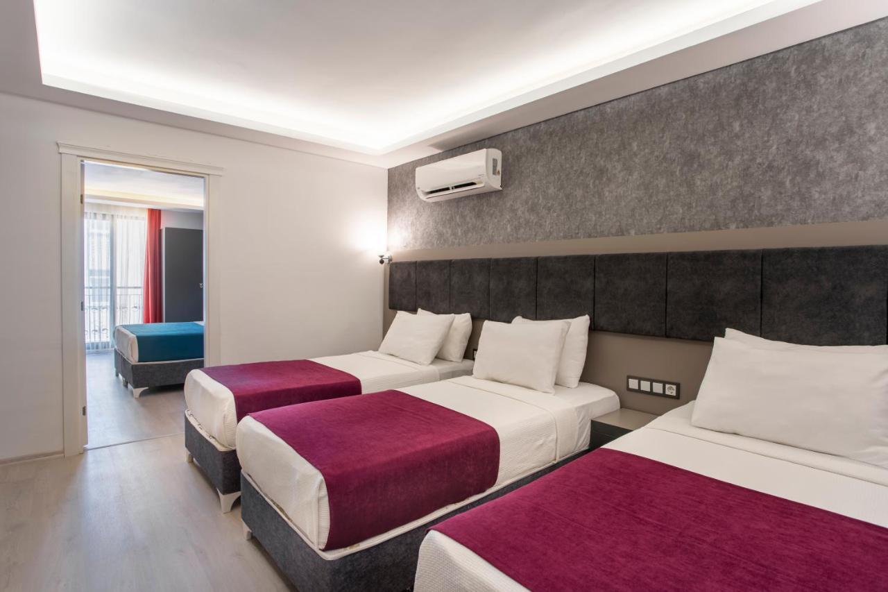 Deluxe Quadruple Room