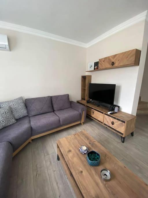Two-Bedroom House,1376612213:JPEG