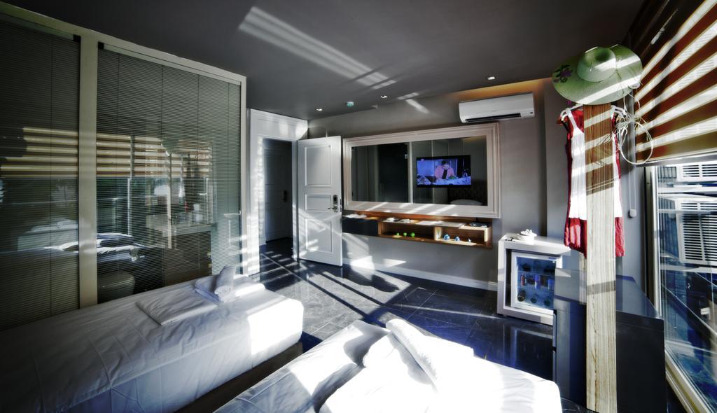 Basic Triple Room