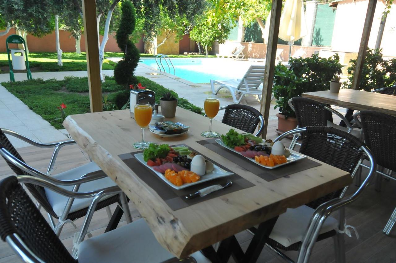 One-Bedroom Apartment,1230815882:JPEG