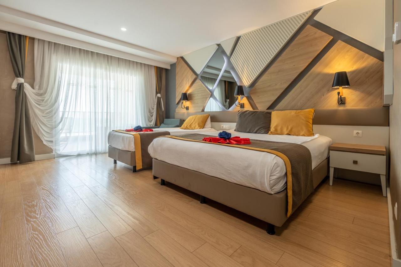 Superior Quadruple Room,1589110561:JPEG