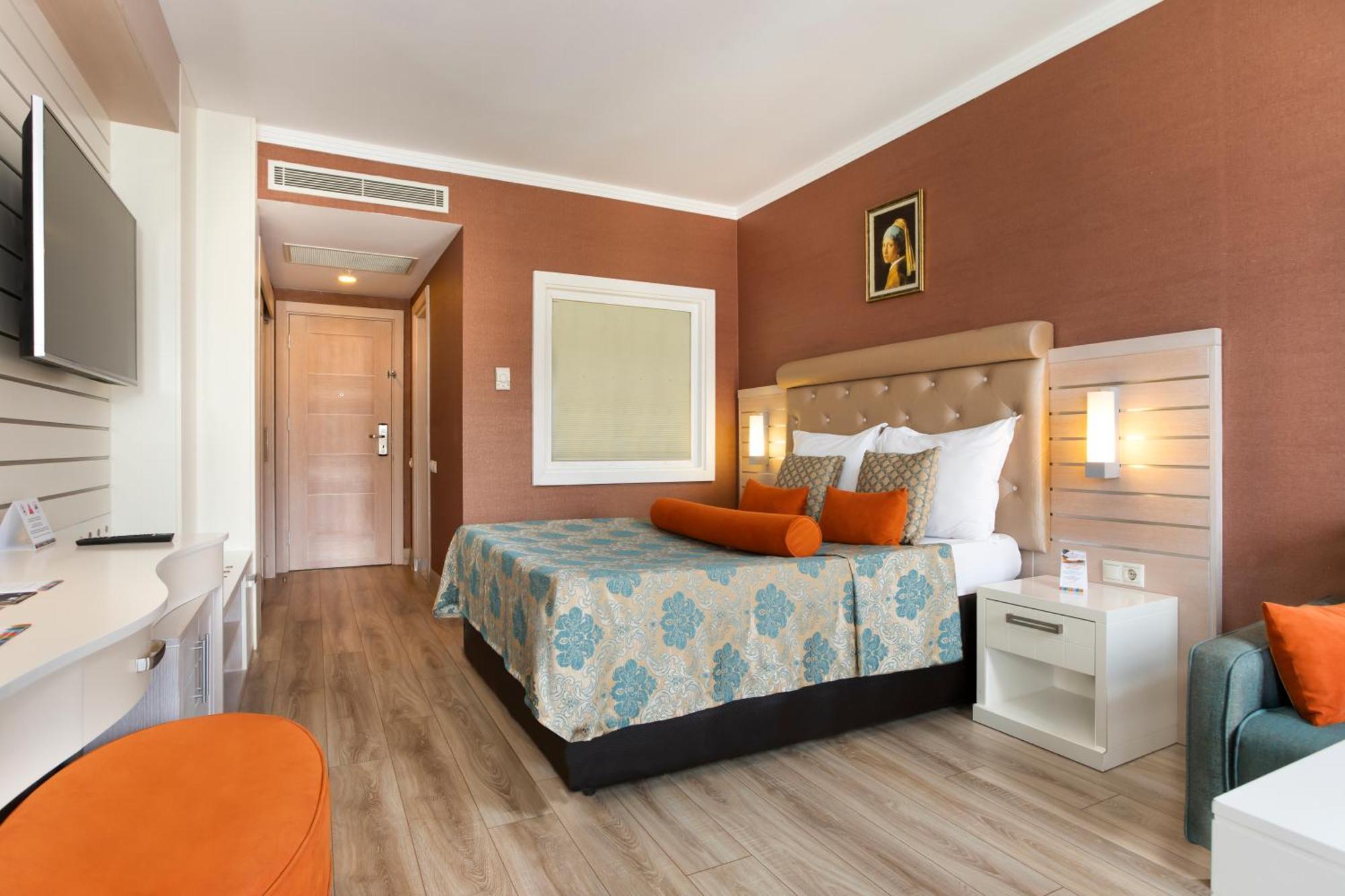 Chambre Standard - Vue Latérale sur la Mer