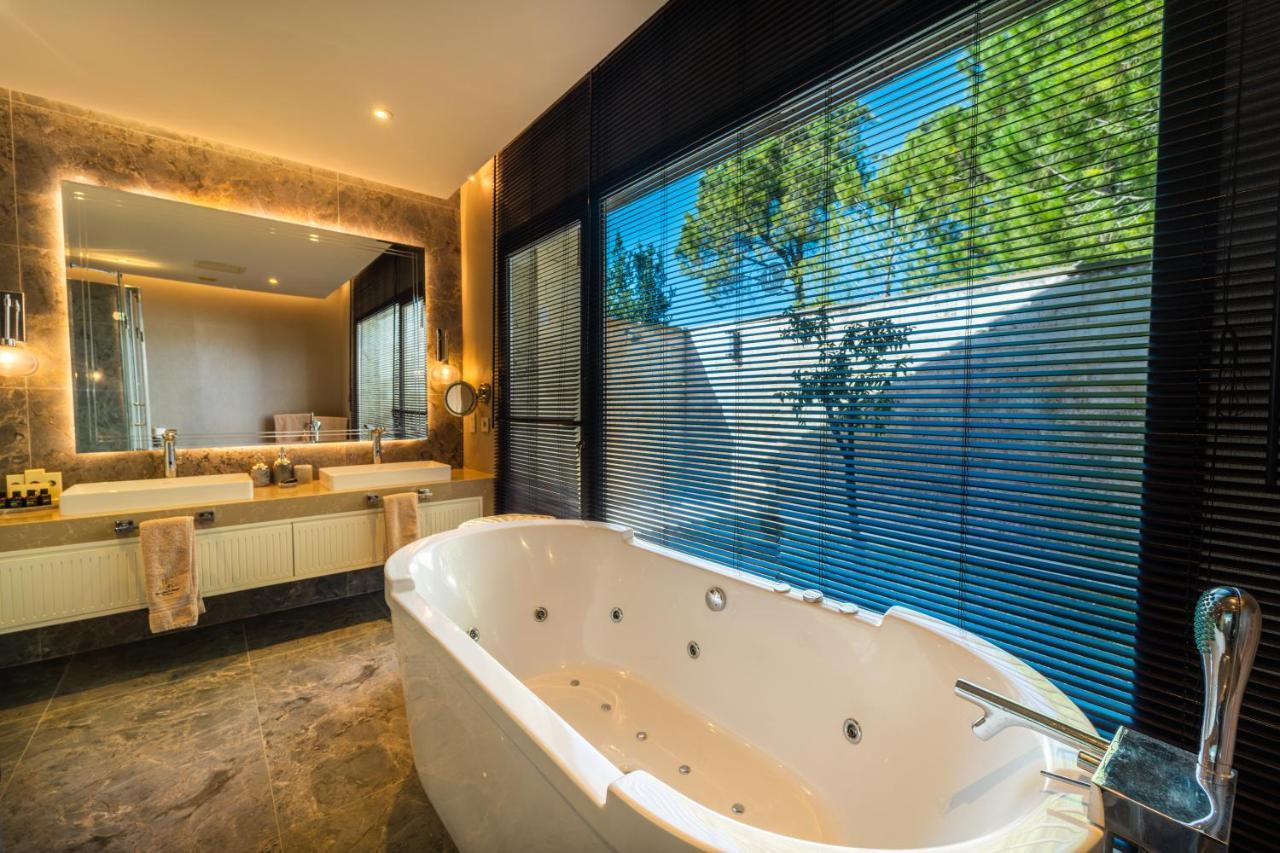 Villa Deluxe Superior con Piscina Privata (6 Adulti + 1 Bambino)