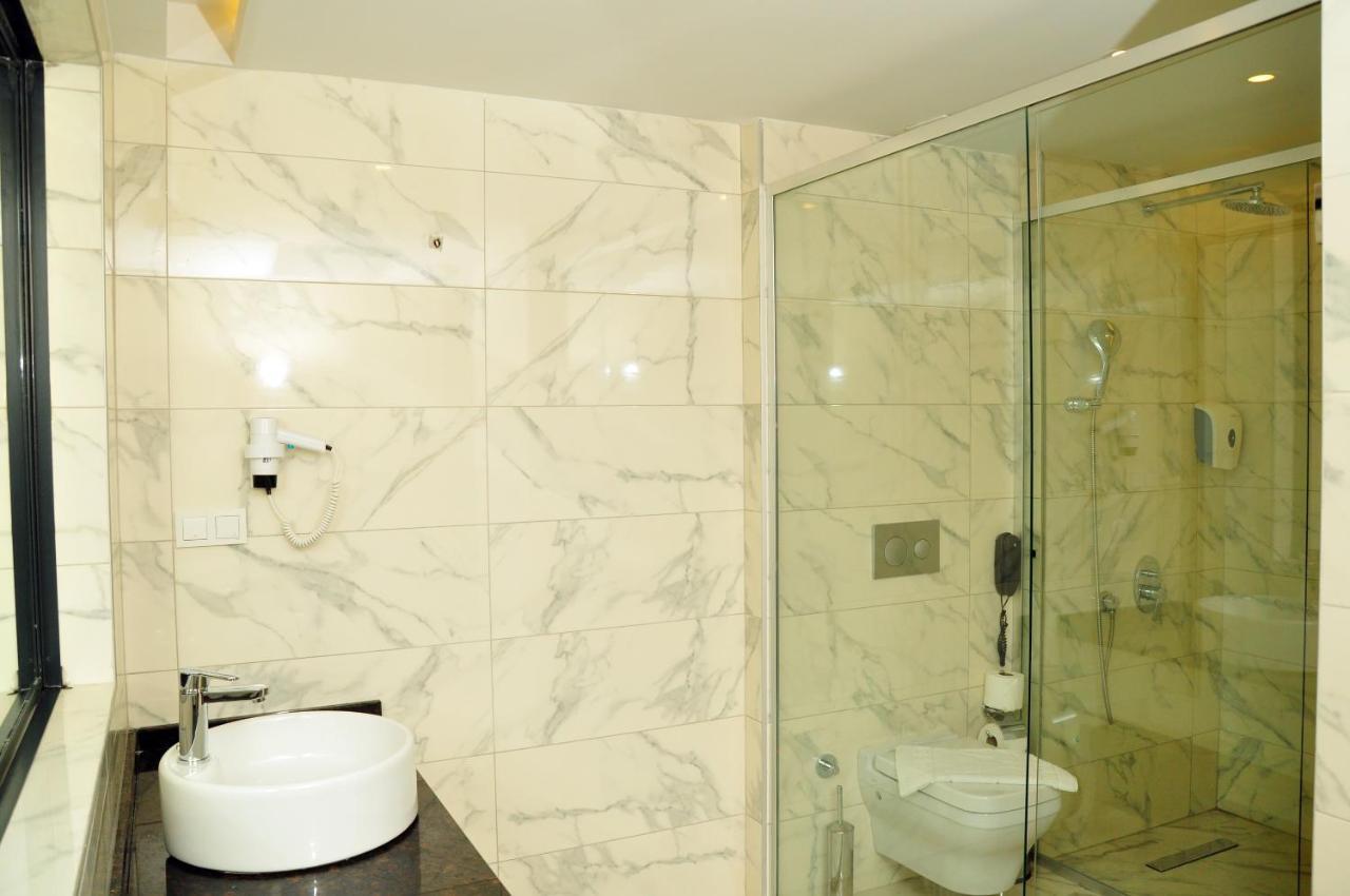 Double or Twin Room Garden View