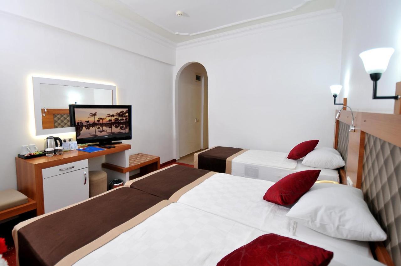 Economy Triple Room