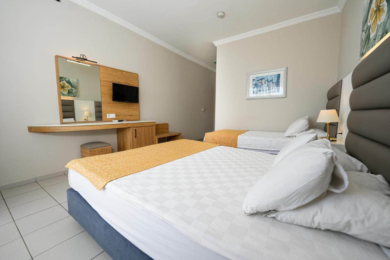 Deluxe Double or Twin Room Sea View