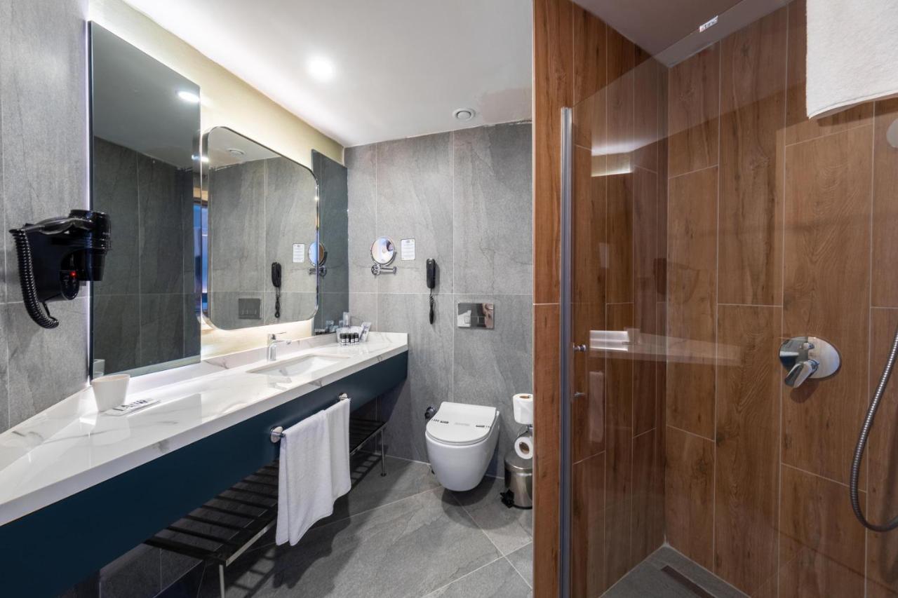 Superior Triple Room,1421628741:JPEG