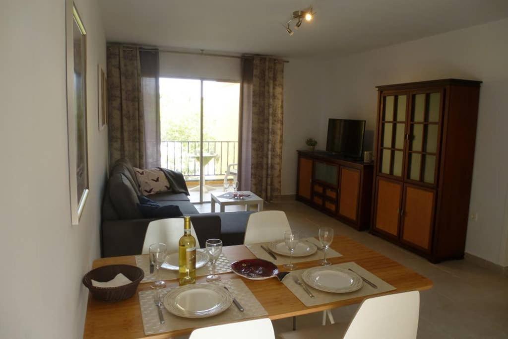 Three-Bedroom Apartment Sea View