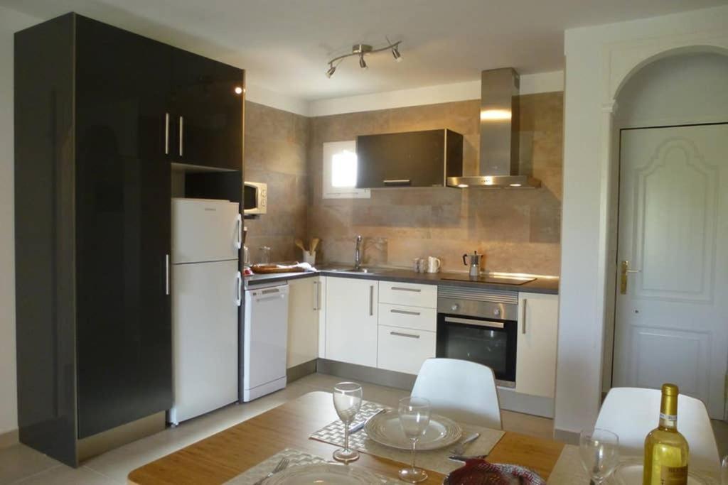 Three-Bedroom Apartment Sea View