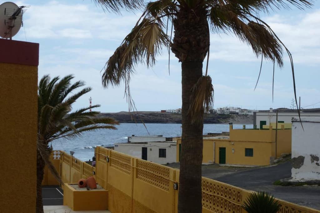 Three-Bedroom Apartment Sea View
