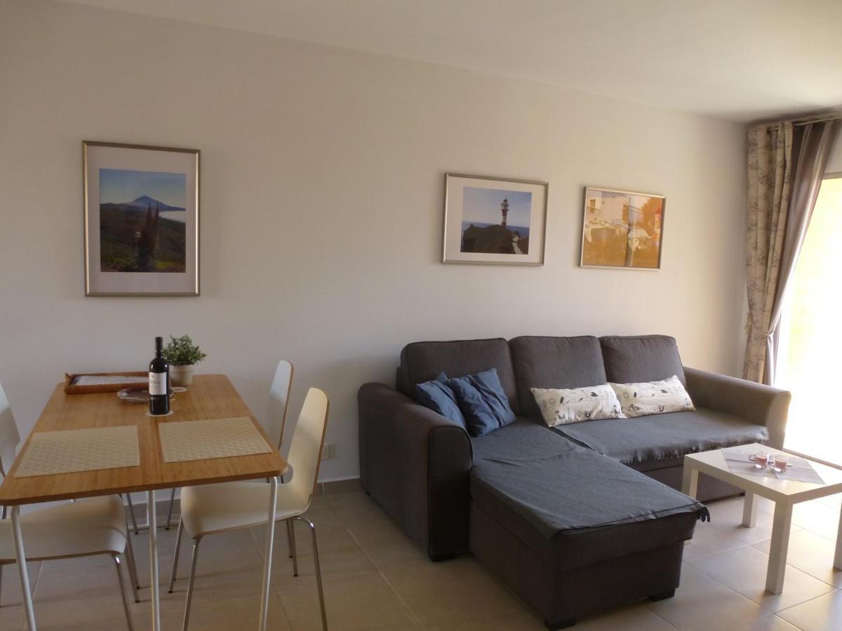 Three-Bedroom Apartment Sea View