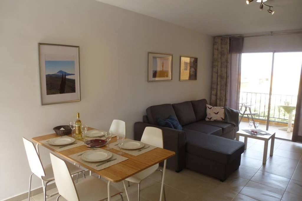 Three-Bedroom Apartment Sea View