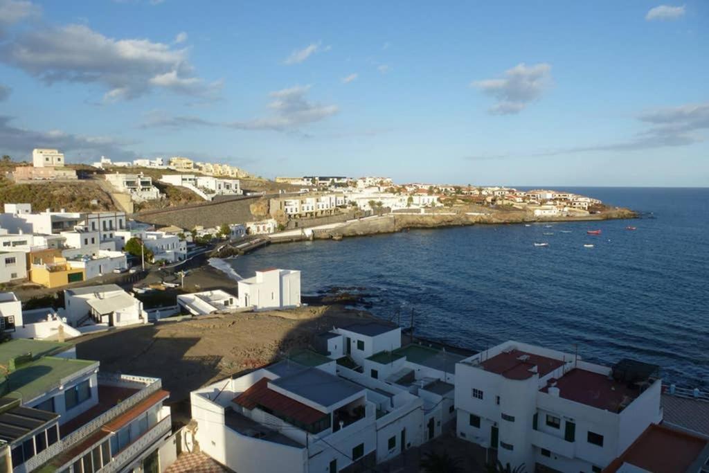 Three-Bedroom Apartment Sea View