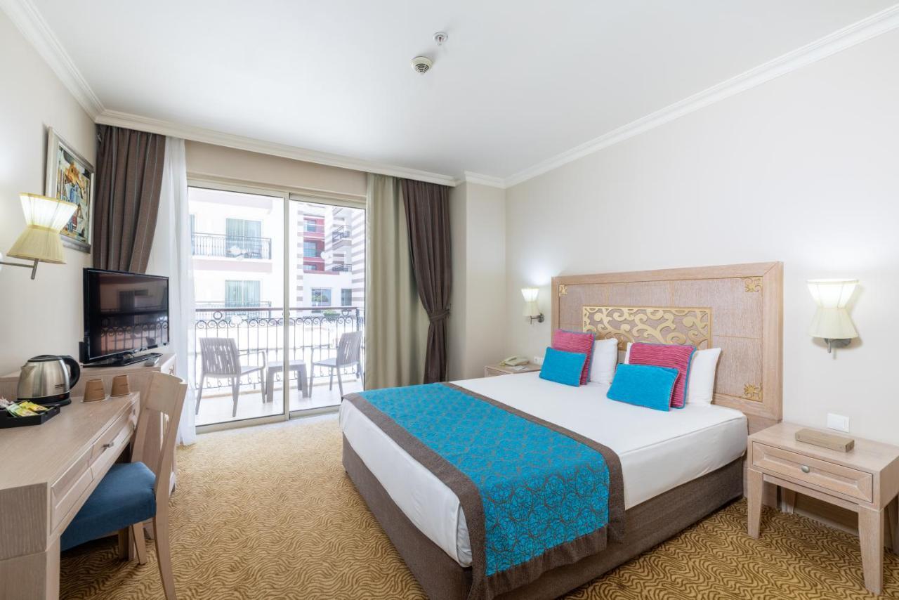 Family Room with Bunk Bed (3 Adults + 2 Children),1498614037:JPEG