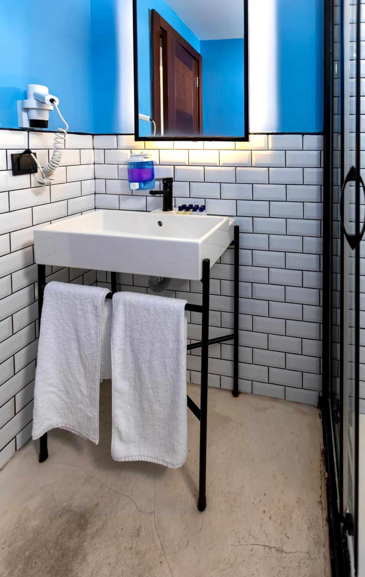 Comfort Quadruple Room