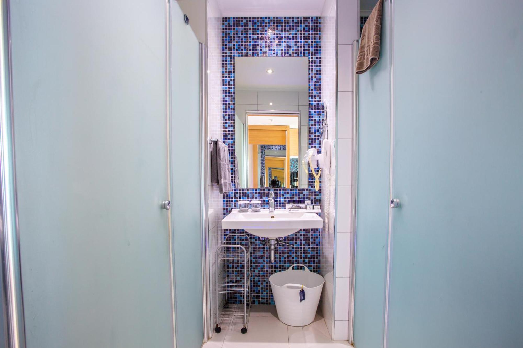 Deluxe Double Room Pool Access