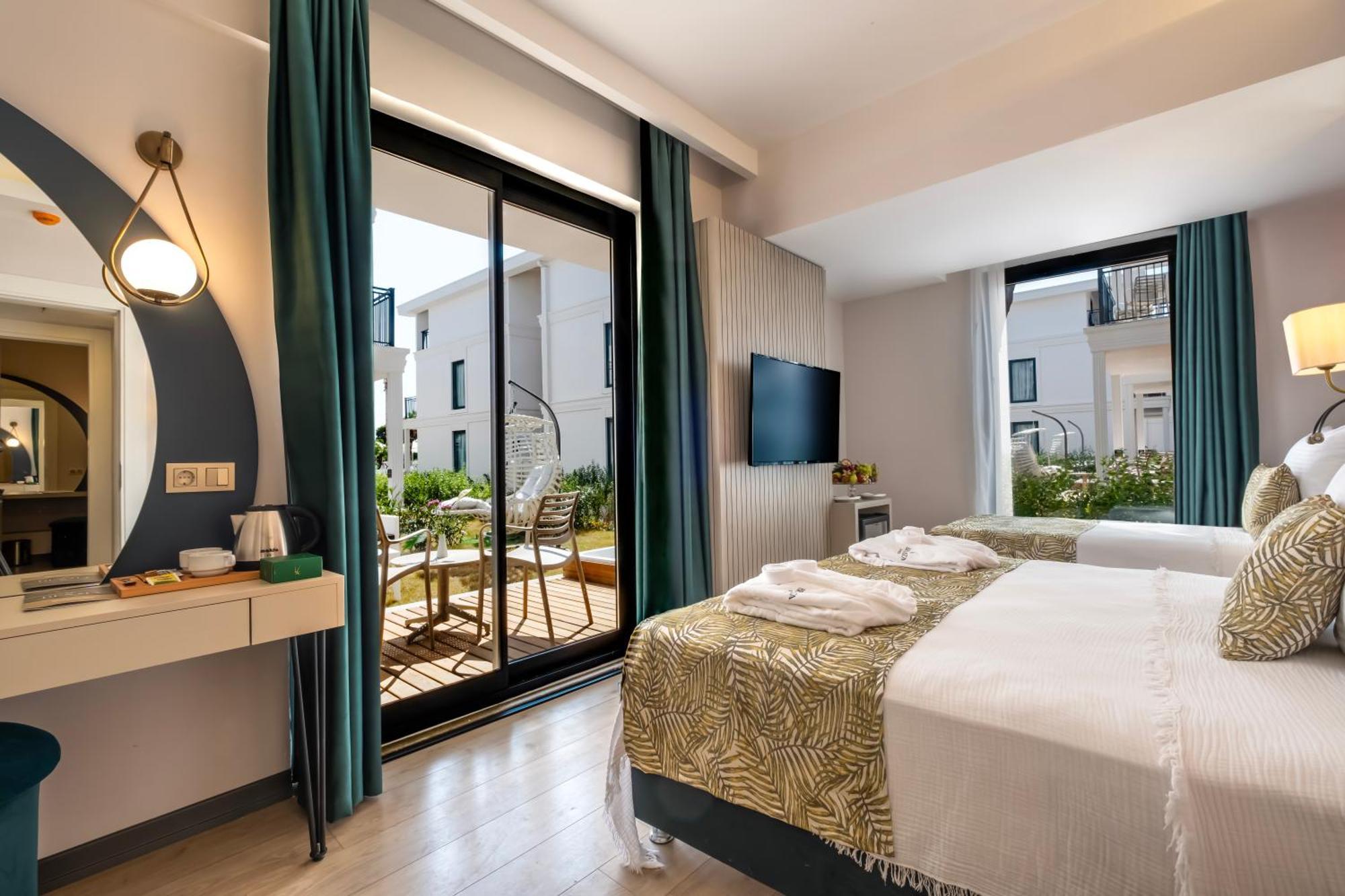 Deluxe Double or Twin Room with Spa Bath,1481158142:JPEG