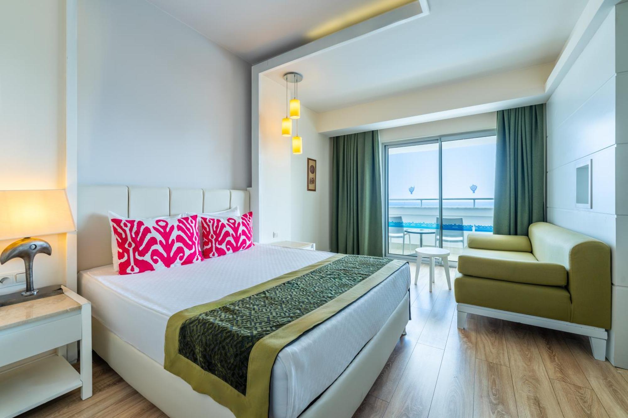 Standard Sea View room