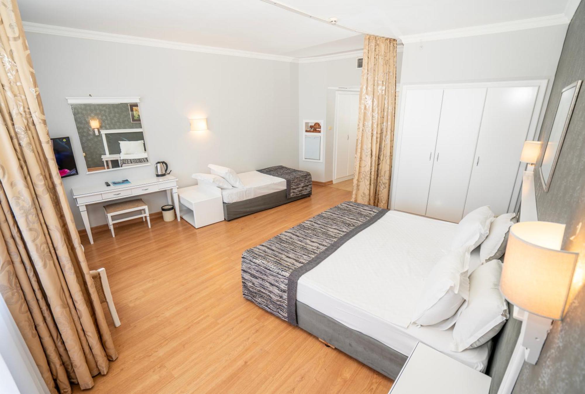 Large Single Room