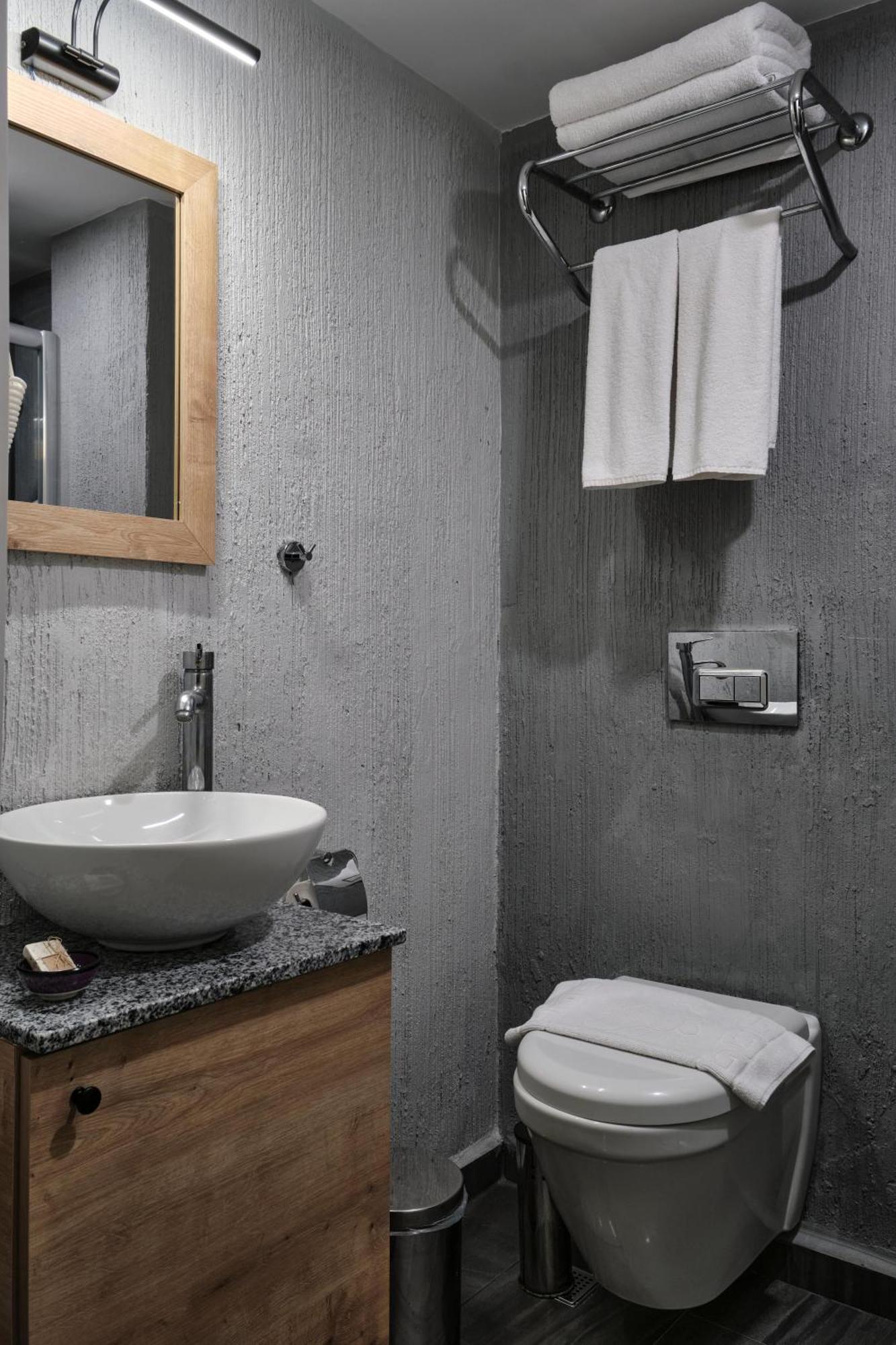 Standard Double or Twin Room Side Sea View