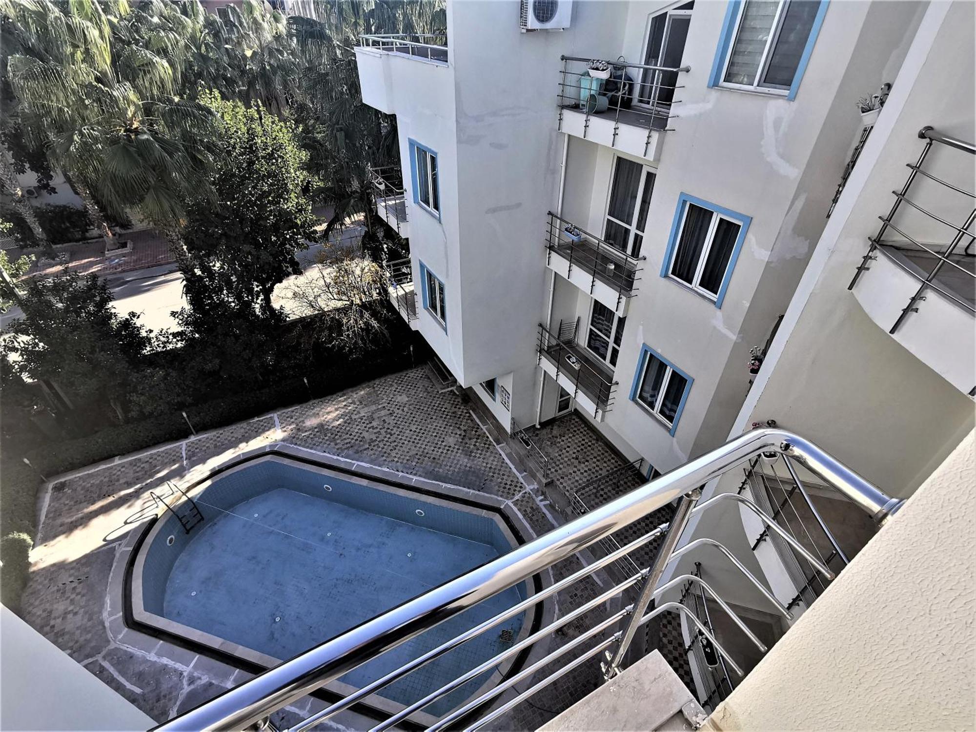 One-Bedroom Apartment Terrace