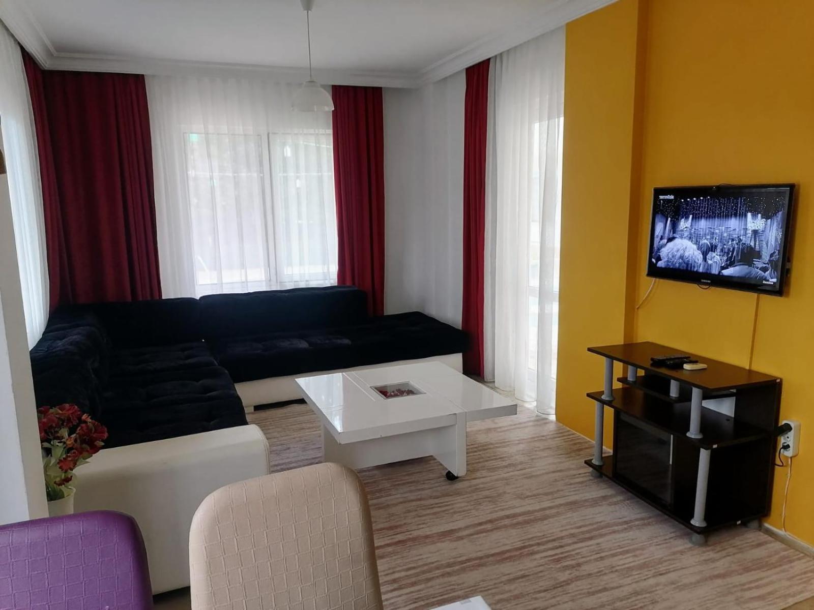 Deluxe One-Bedroom Apartment Garden View