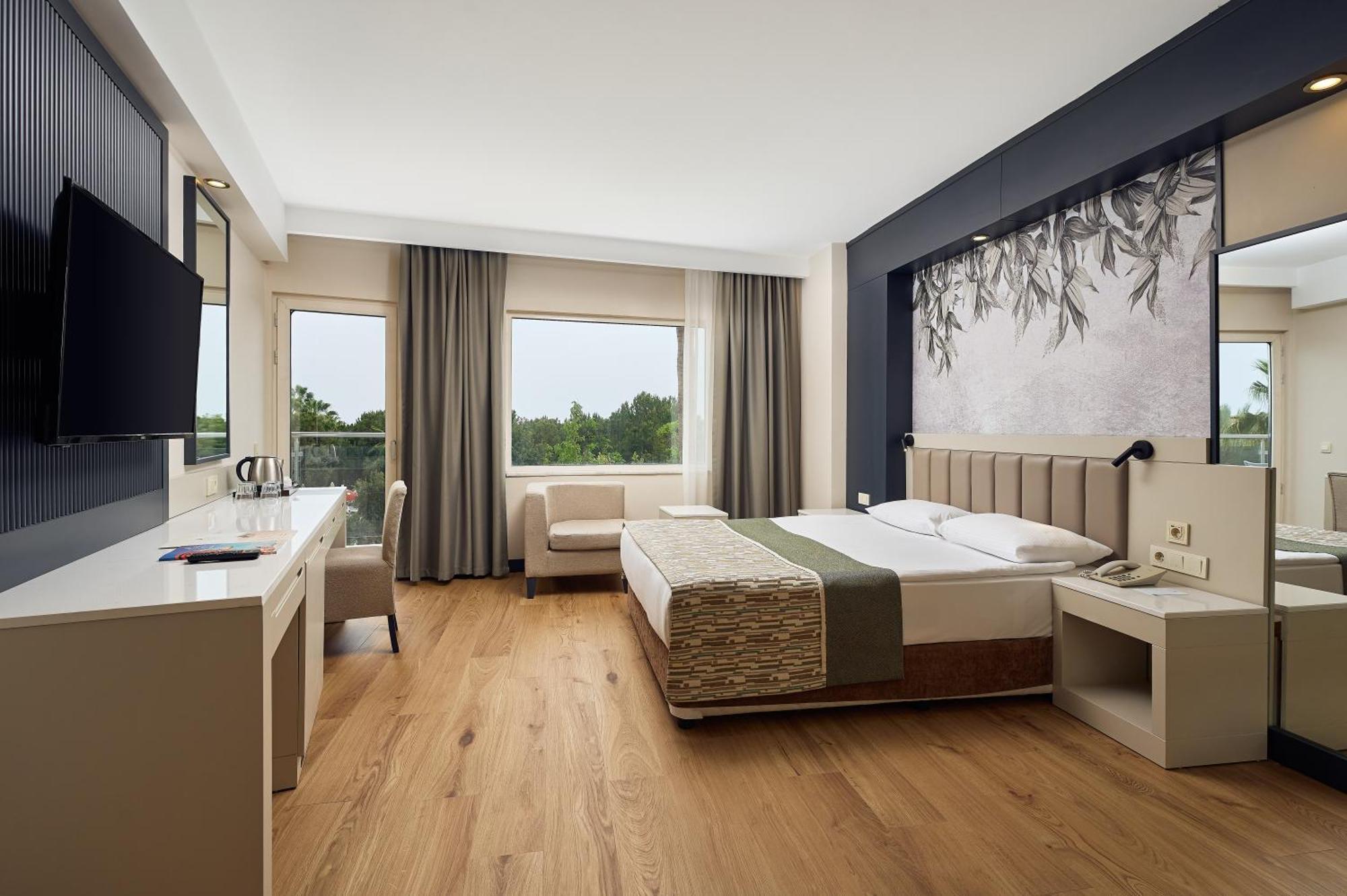 Double or Twin Room Partial Sea View