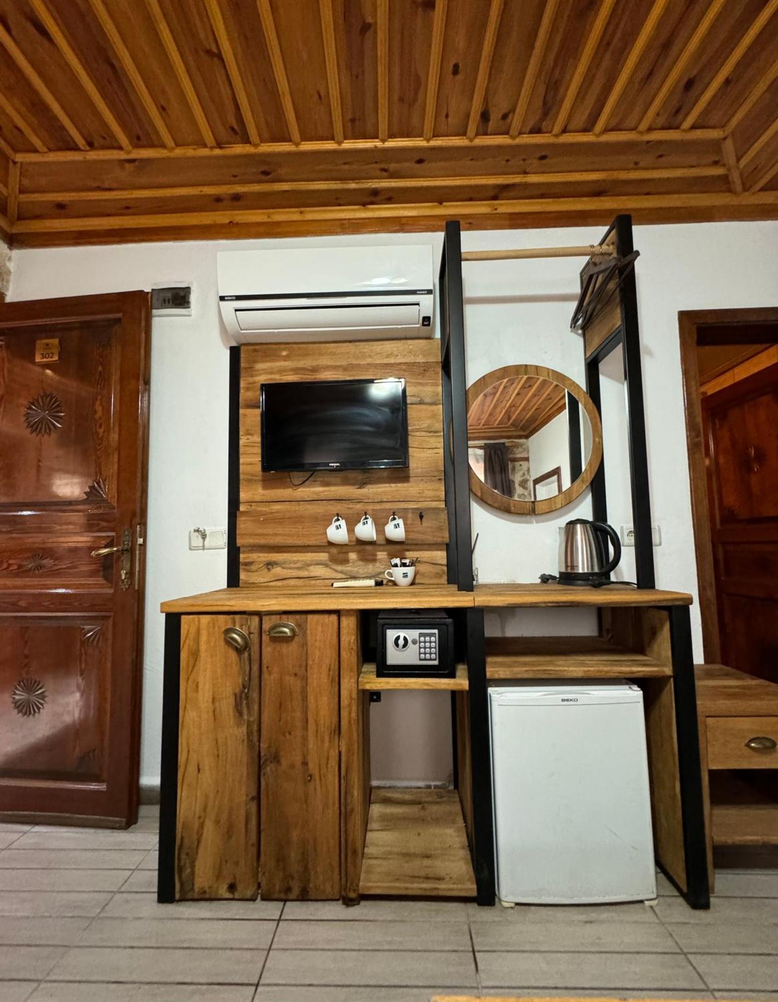 Economy Double Room,1587528583:JPEG