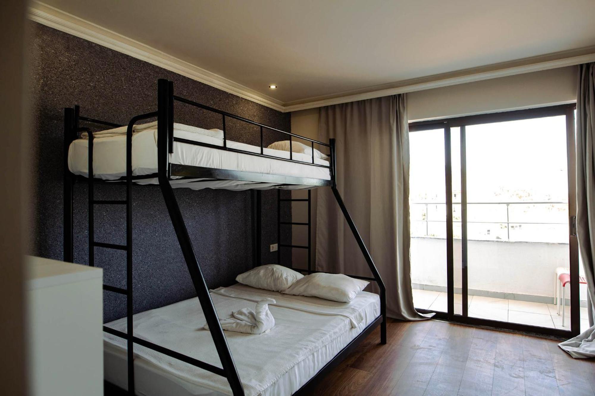 Basic Triple Room