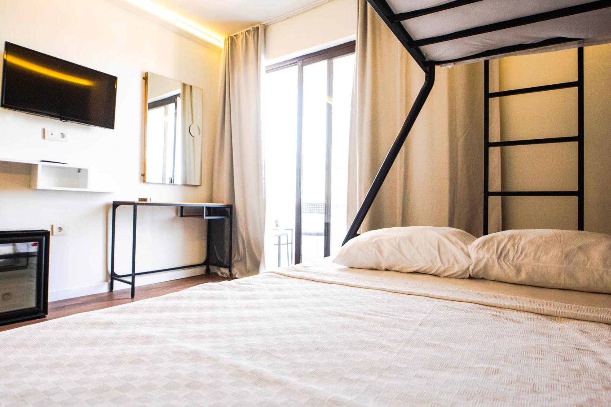 Basic Triple Room