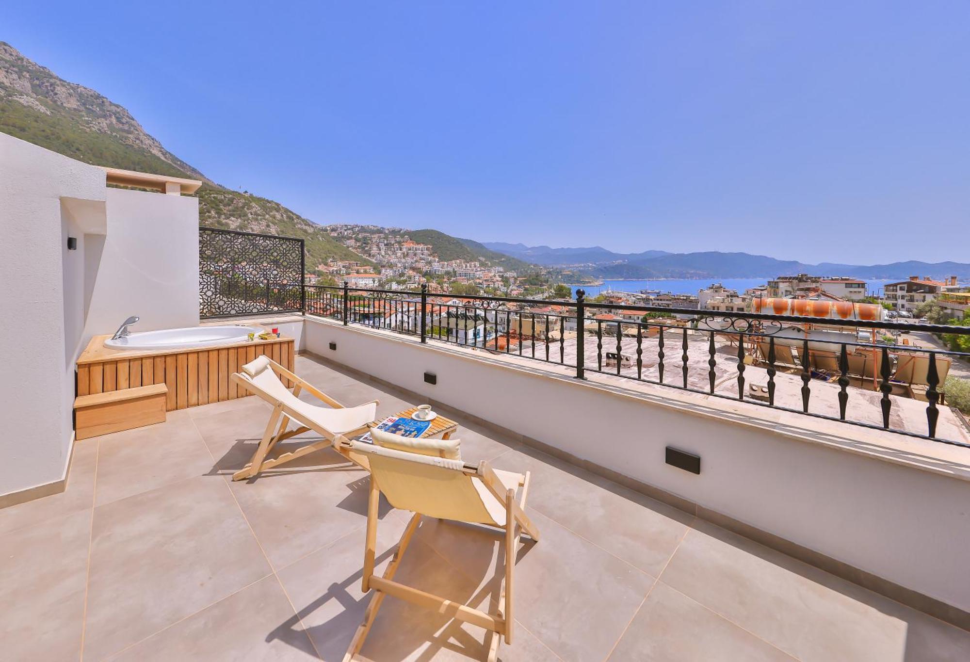 Deluxe Çift Kişilik Oda - Balkonlu, Deniz Manzaralı