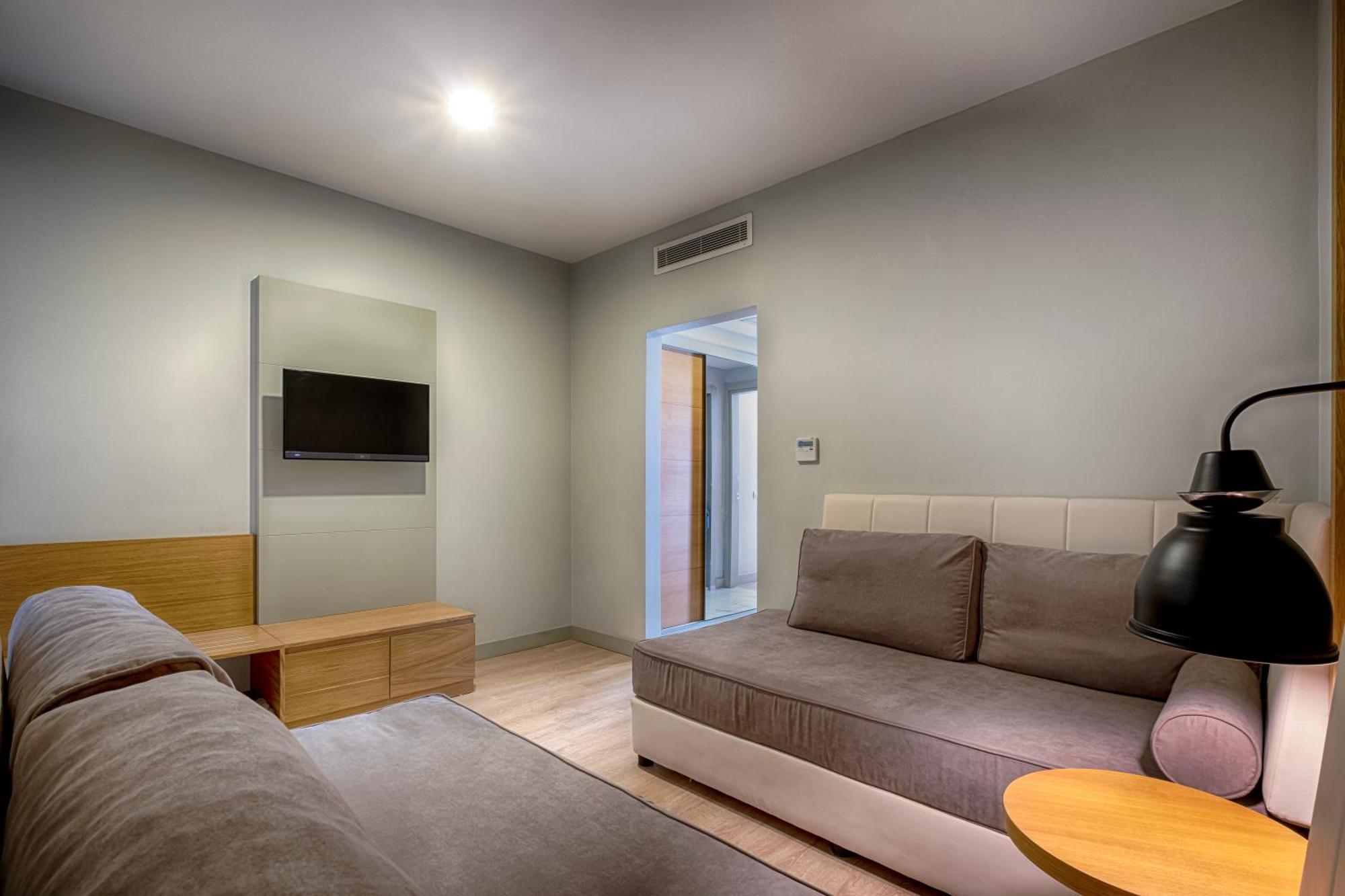 Family Room Side Sea View