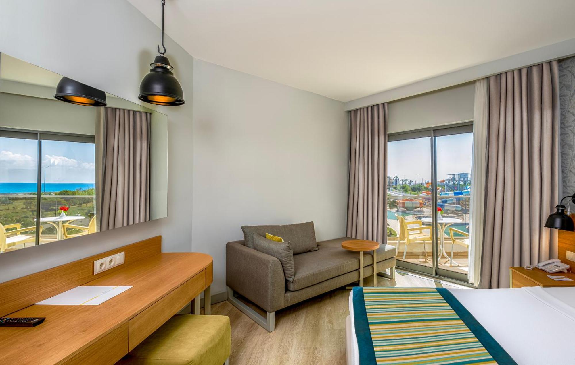 Family Room Side Sea View