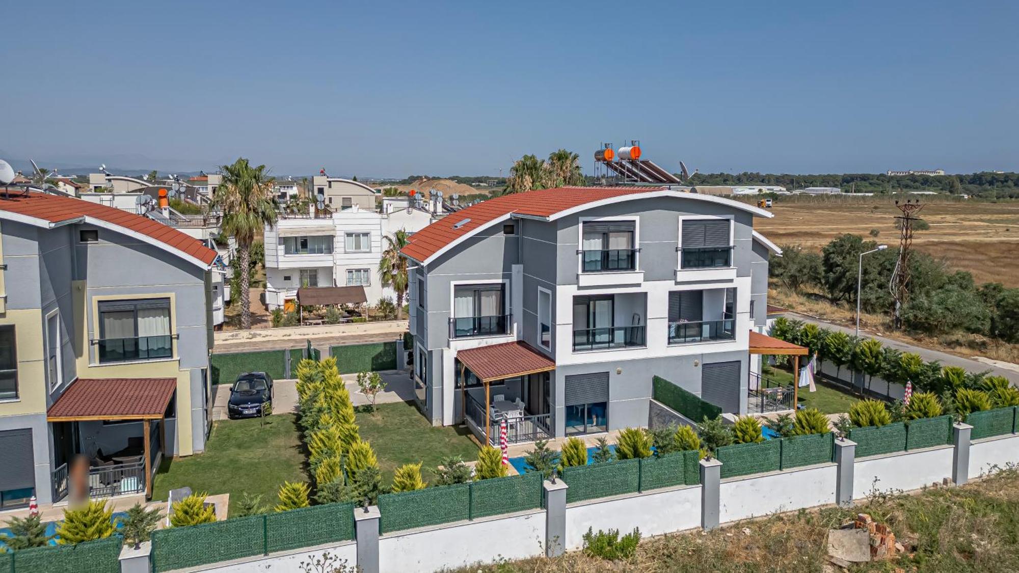 Villa Deluxe