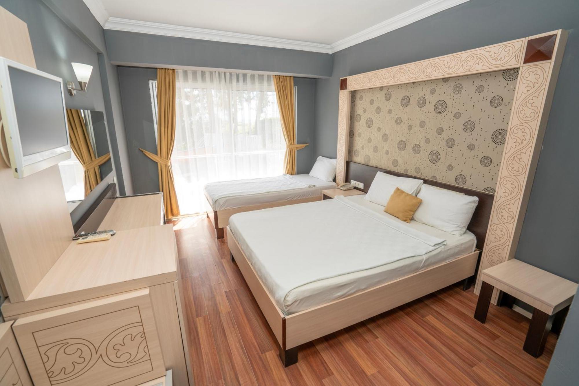 Standart Çift Kişilik veya İki Yataklı Oda - Deniz Manzaralı