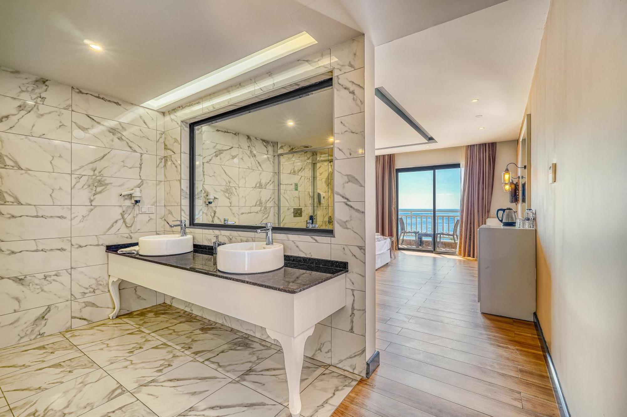 Family Room Sea View