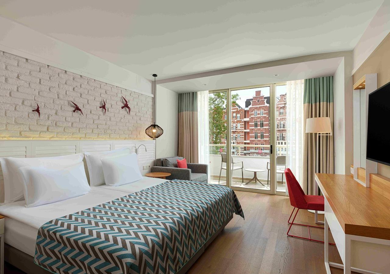 Superior Room Land View
