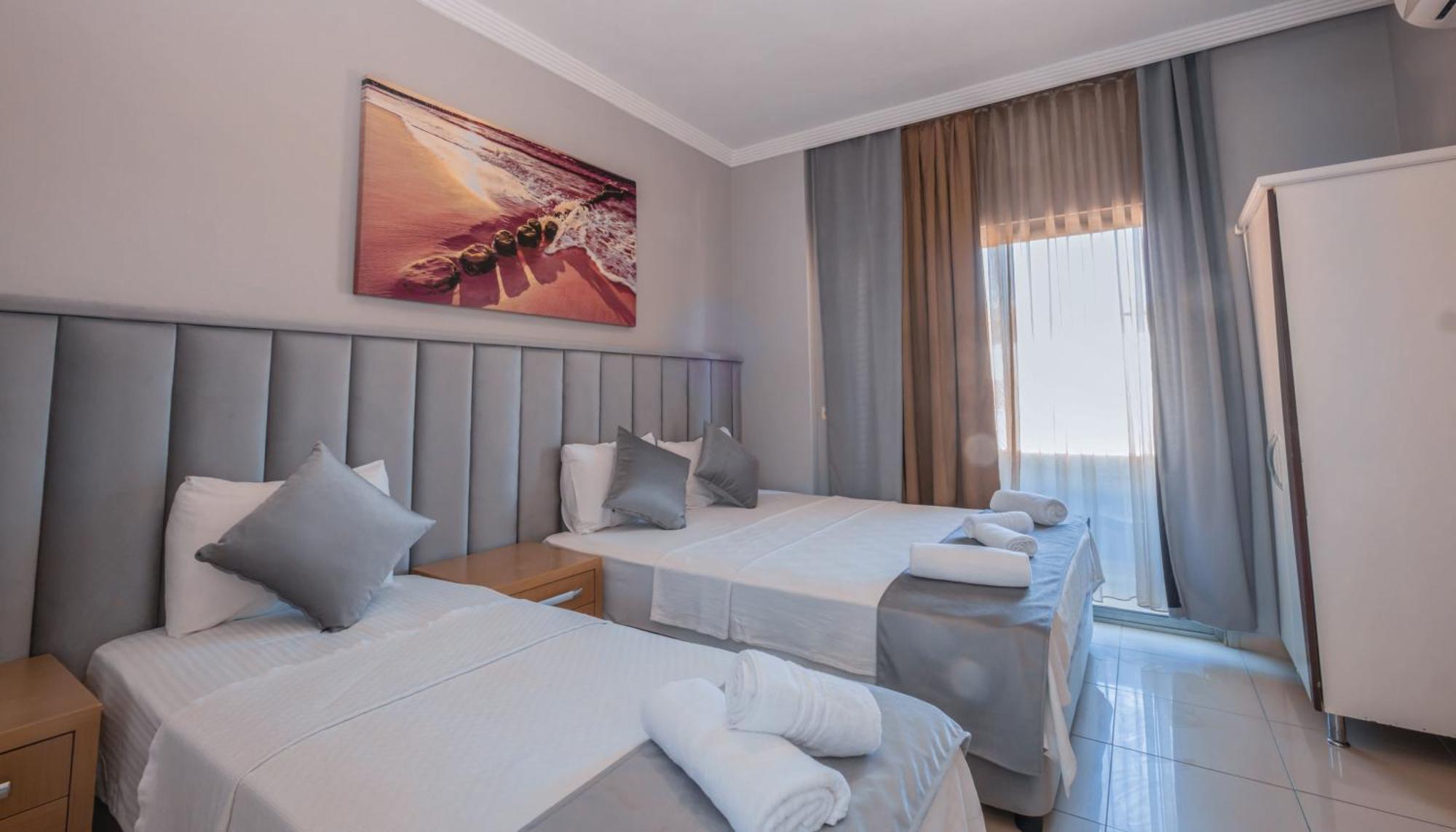 Triple Room Balcony