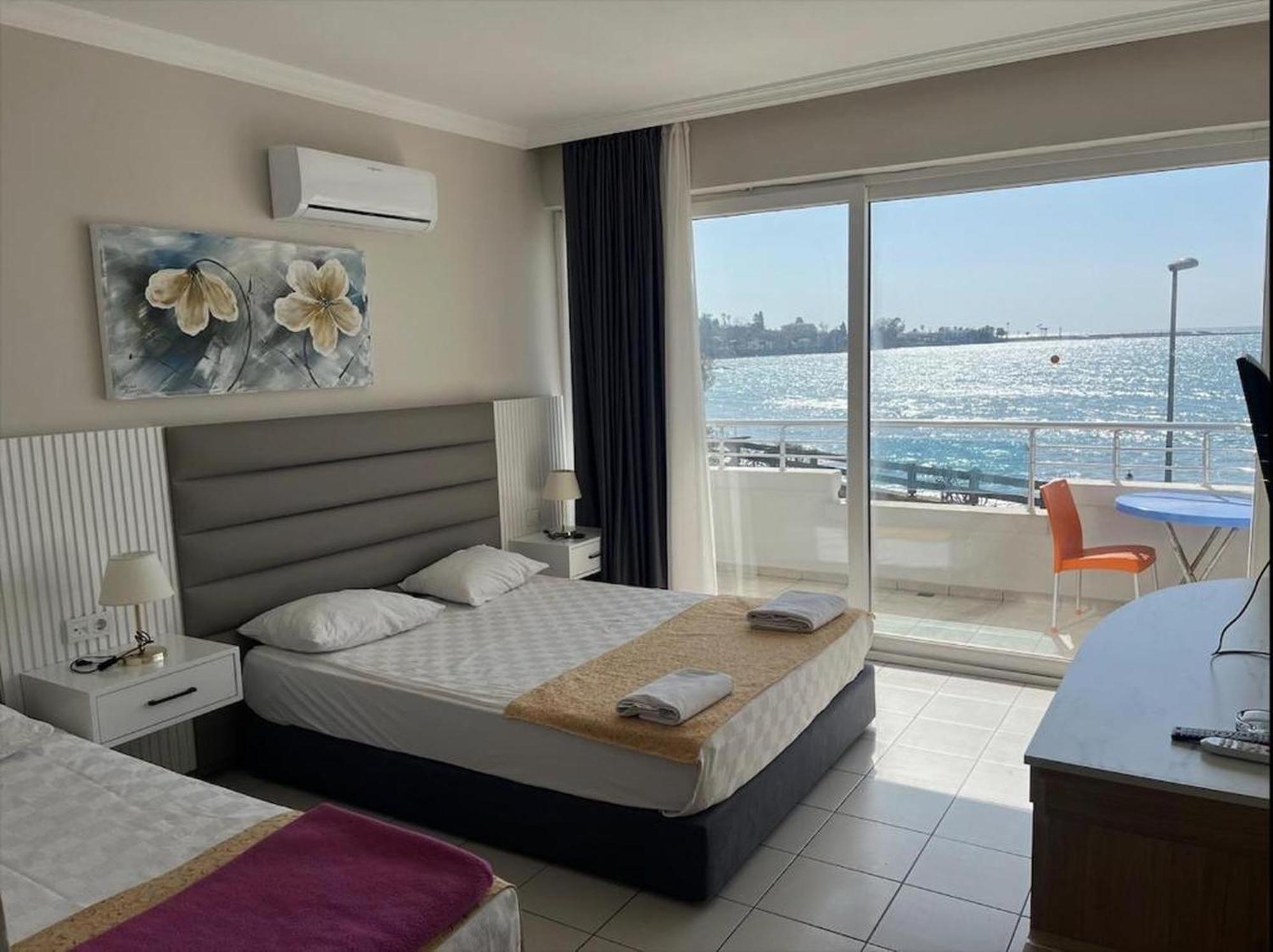 Deluxe Double or Twin Room Sea View