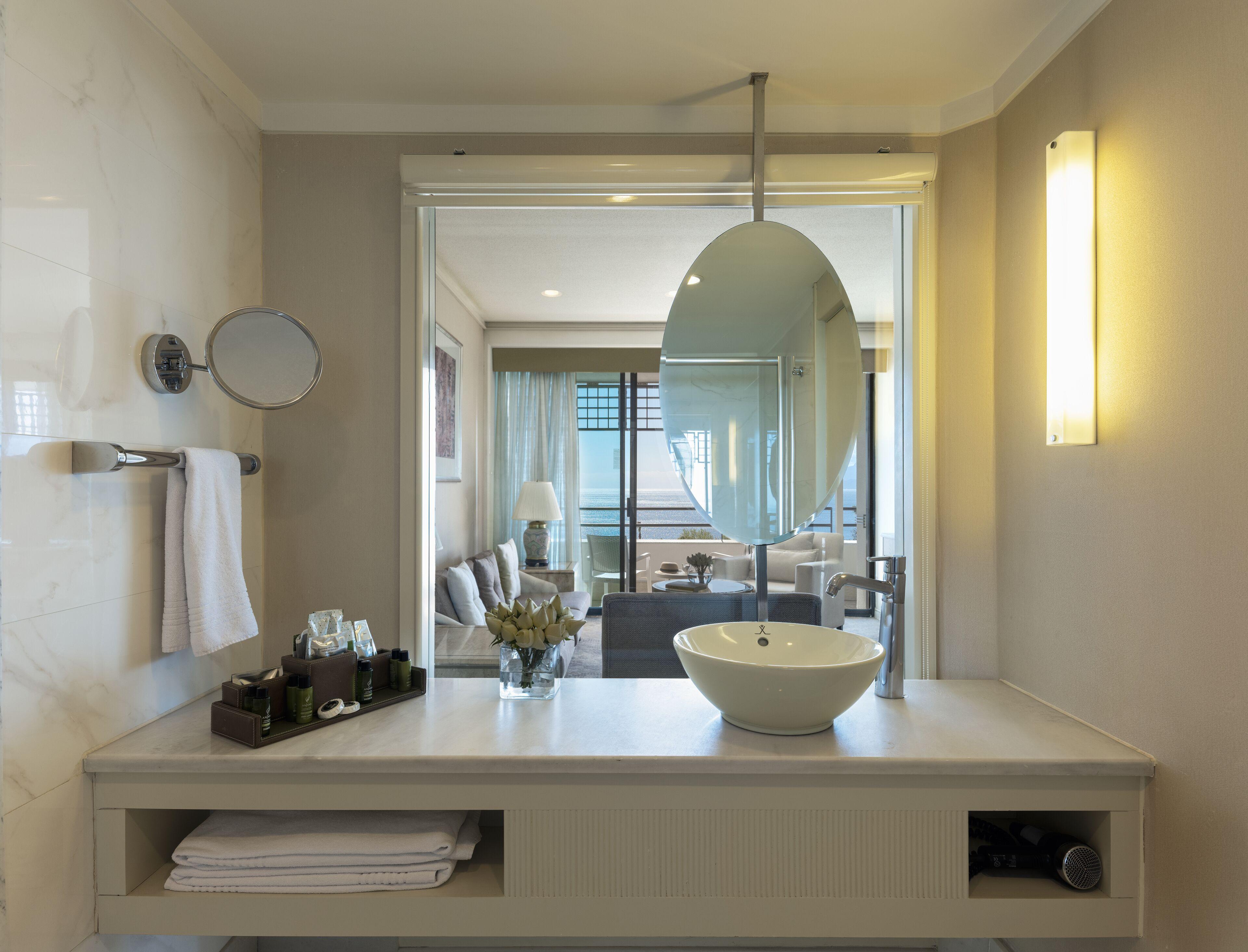 Standard King Room Side Sea View
