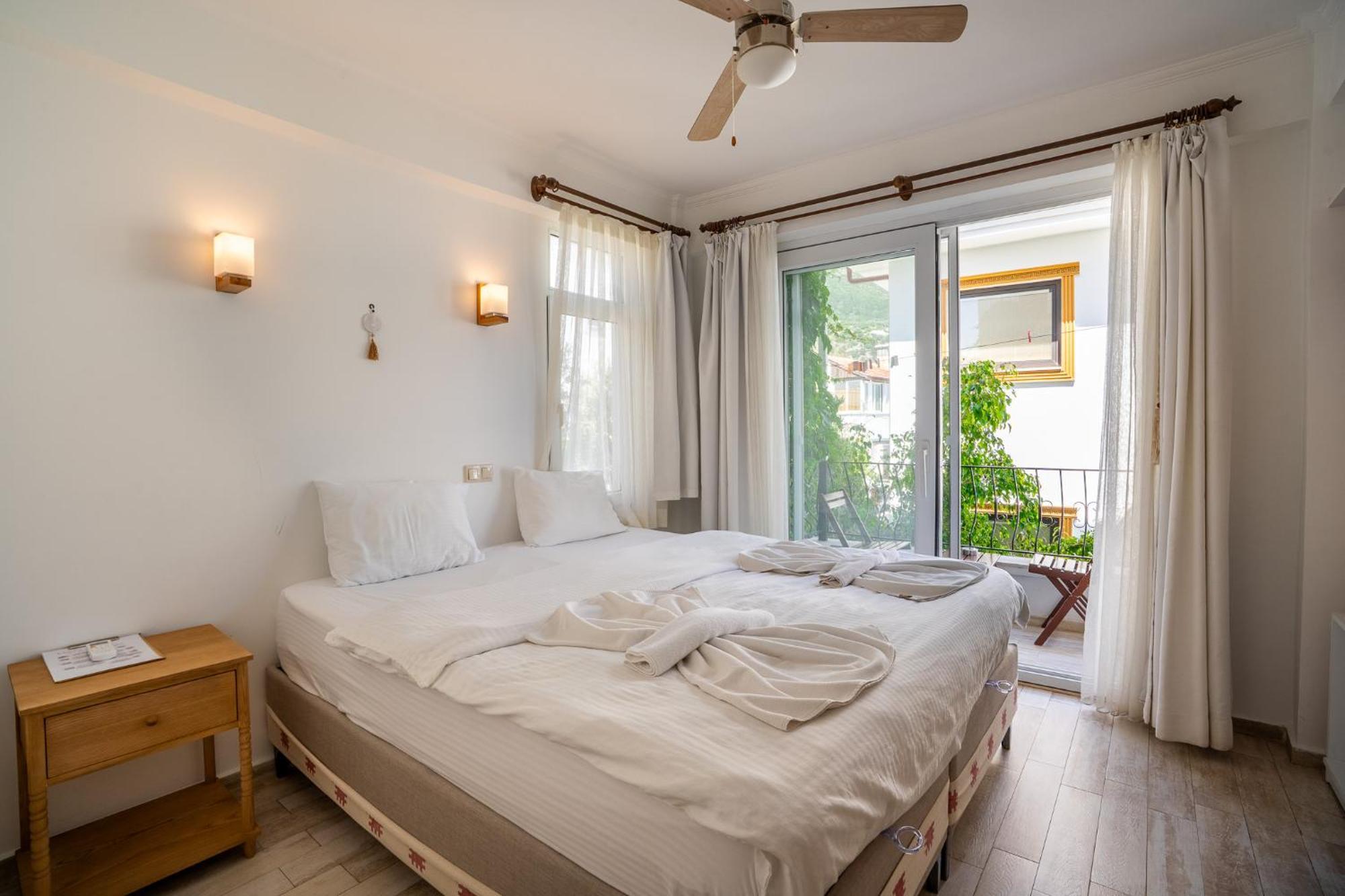Double or Twin Room Garden View