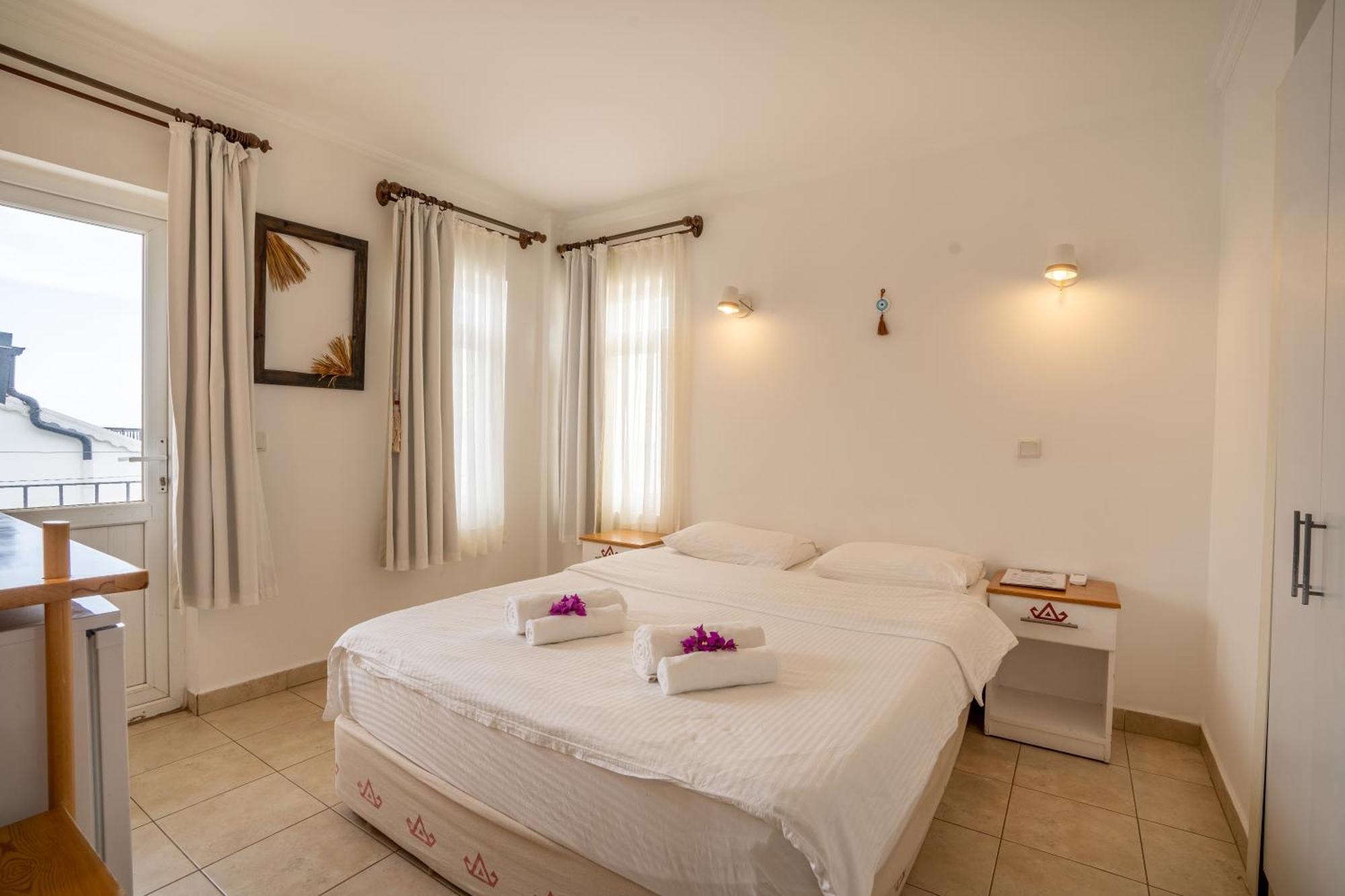 Double or Twin Room Garden View